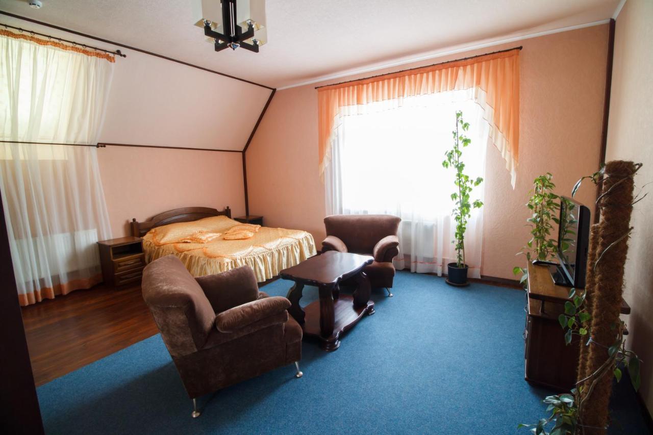 Hotel On Khmelnytskogo 8 Харьков Экстерьер фото